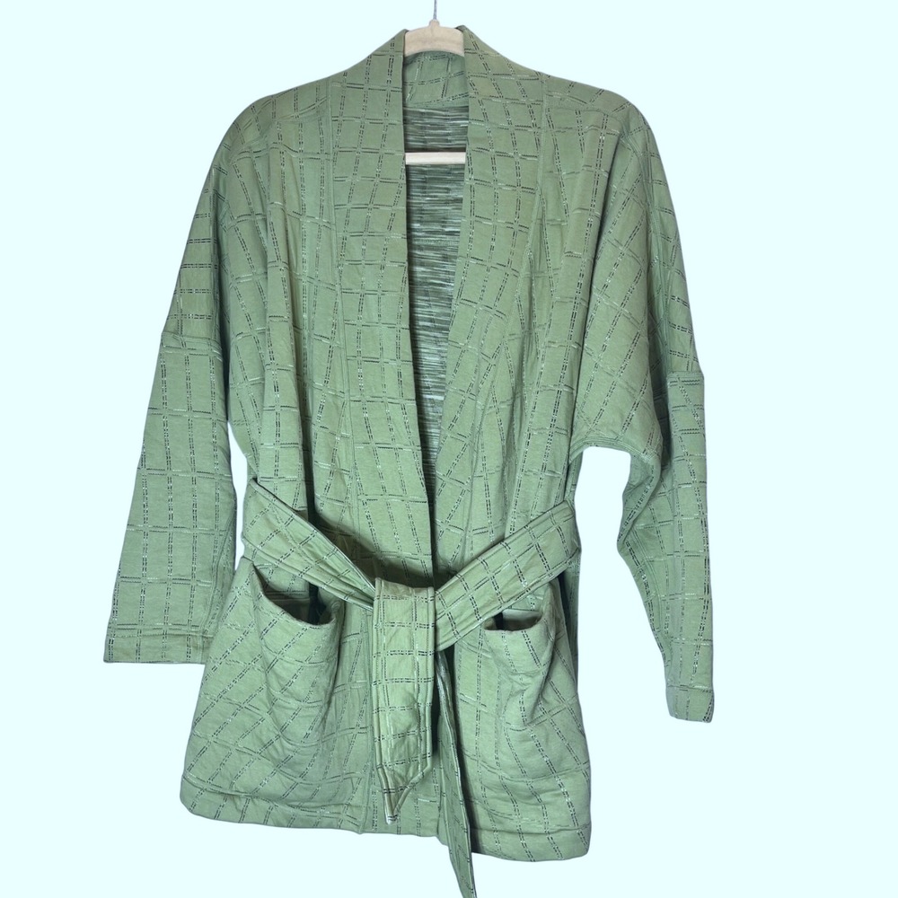 Womens Medium Nike Yoga Therma Fit Reversible Luxe Jacquard Oversized Robe Green